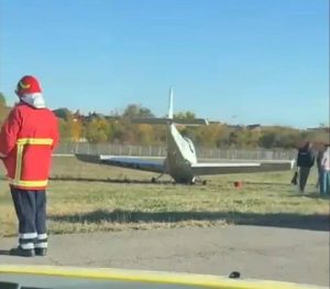 Read more about the article Avion de mici dimensiuni, de tip școală, a ratat aterizarea pe Aeroportul Băneasa