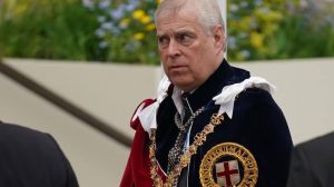 Read more about the article Prințul Andrew (fratele Regelui Charles) renunță la toate titlurile regale
