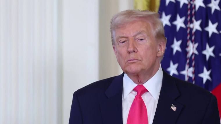 You are currently viewing Curtea Supremă a SUA a declarat ilegale majoritatea taxelor vamale impuse de președintele Trump