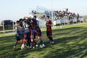 Read more about the article Urban Titu, tot mai bie în campionat! Divizionara C dâmbovițeană a urcat din nou pe loc de play-off în serie
