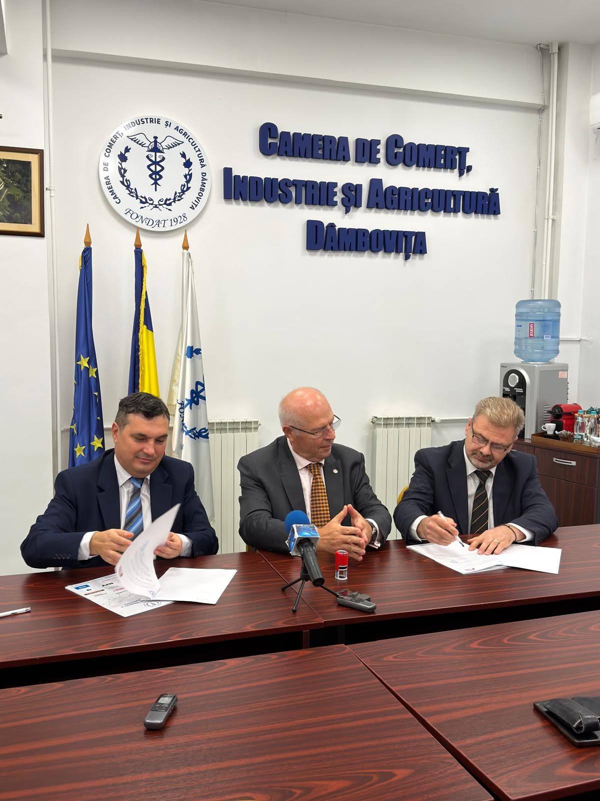 You are currently viewing Protocol de colaborare între Camera de Comerț Dâmbovița și Inspectoratul Școlar Județean