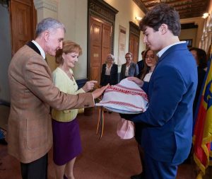 Read more about the article Vizită regală la Școala Centrală din București