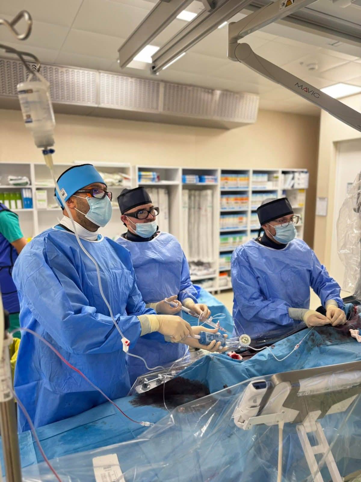 You are currently viewing Specialiștii Abbott, în schimb de bune practici cu medicii dâmbovițeni în noua Secție de Cardiologie