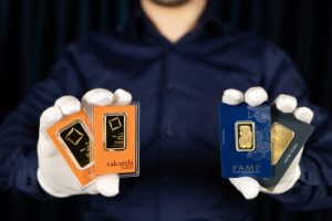 Read more about the article Prețul aurului la maxime multianuale: ce trebuie să știe românii pentru a economisi inteligent