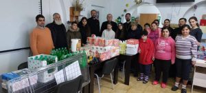 Read more about the article ACTIVITATE SOCIAL-FILANTROPICĂ DESFĂȘURATĂ LA CENTRUL „FLOAREA SPERANȚEI” DIN PUCIOASA