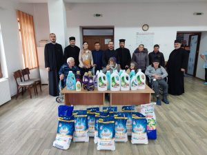 Read more about the article PAROHII ALE ARHIEPISCOPIEI TÂRGOVIȘTEI AU OFERIT SPRIJIN UNEI INSTITUȚII DE OCROTIRE SOCIALĂ