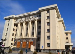 Read more about the article La Tribunalul Dâmbovița va avea loc desemnarea președintelui şi locțiitorului Biroului Electoral de Circumscripție al orașului Găești. Vezi detalii!