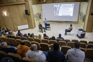 Read more about the article Vlăduț Niculae, primar Aninoasa: ultimele consultări publice au adus propuneri concrete și idei pentru dezvoltarea comunității
