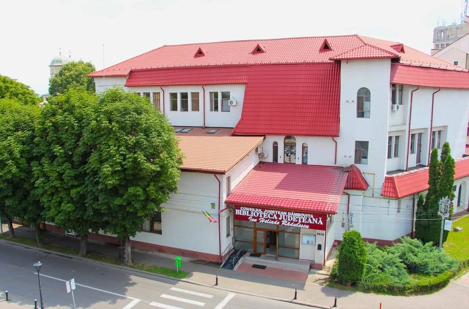 You are currently viewing La Biblioteca Județeană Dâmbovița va avea loc o nouă întâlnire  „Seara de carte la Târgovişte”