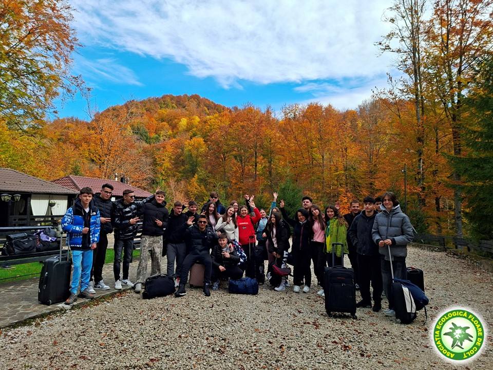You are currently viewing „Mergi sănătos” – lecții de viață activă și respect pentru natură în inima munților Bucegi