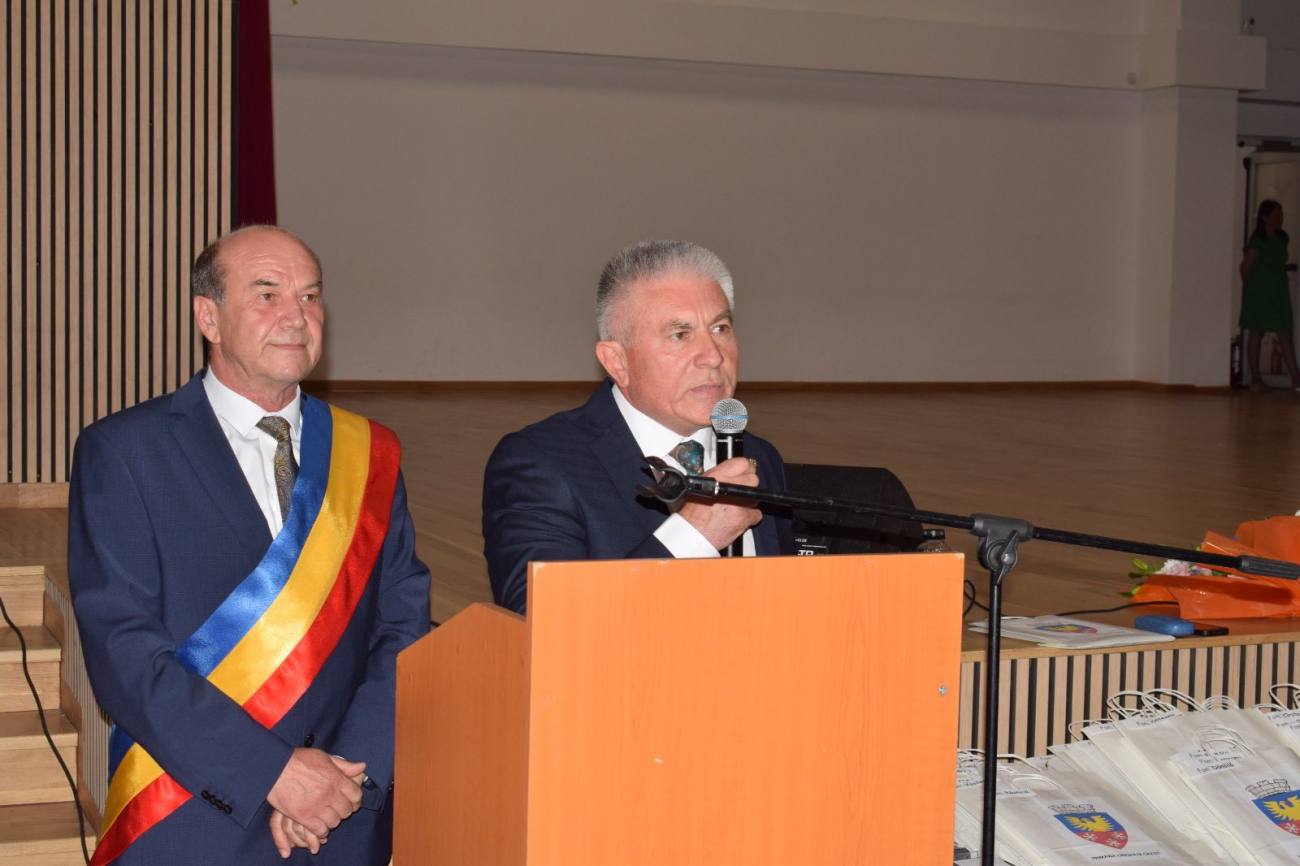 You are currently viewing PSD Dâmbovița: Găeștiul nu are nevoie de personaje care încă se visează în biroul de primar. Grigore Gheorghe este blocat într-o combinație toxică pentru oraș