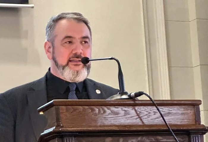 You are currently viewing Profesorul universitar Sorin Costreie, numit consilier pe Educaţie al președintelui Nicușor Dan