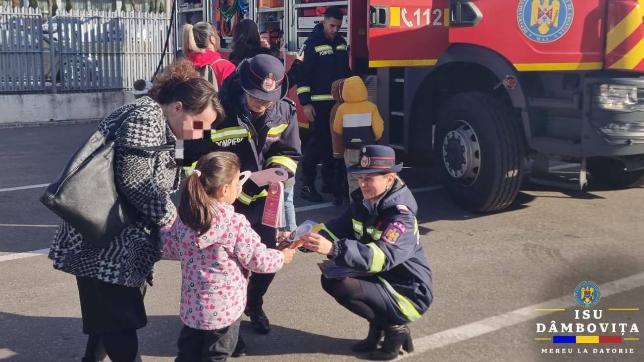 You are currently viewing De la joacă la lecții de viață, copiii de la Grădinița Smaranda Gheorghiu au petrecut o zi printre pompieri