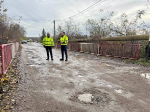 Read more about the article Podul de la Adânca – Gura Ocniței, va fi închis pentru reabilitare. Lucrările vor dura aproximativ 3-4 luni