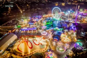 Read more about the article Dâmbovițenii aleg magia europeană. Târgurile de Crăciun din străinătate, noul trend al sezonului de iarnă