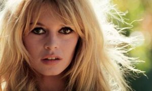 Read more about the article Brigitte Bardot, legenda cinematografiei franceze, a murit la vârsta de 91 de ani
