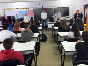 Read more about the article Elevi ai Liceului „Voievodul Mircea” au învățat, astăzi, de la un antreprenor 