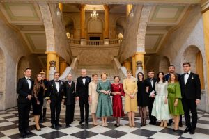 Read more about the article Custodele Coroanei a găzduit la Palatul Regal seara anuală dedicată Corpului Diplomatic acreditat la București