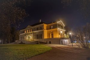 Read more about the article Târgul de Crăciun la Castelul Săvârșin este deschis în 19, 20 și 21 decembrie 2025, iar intrarea este liberă! 
