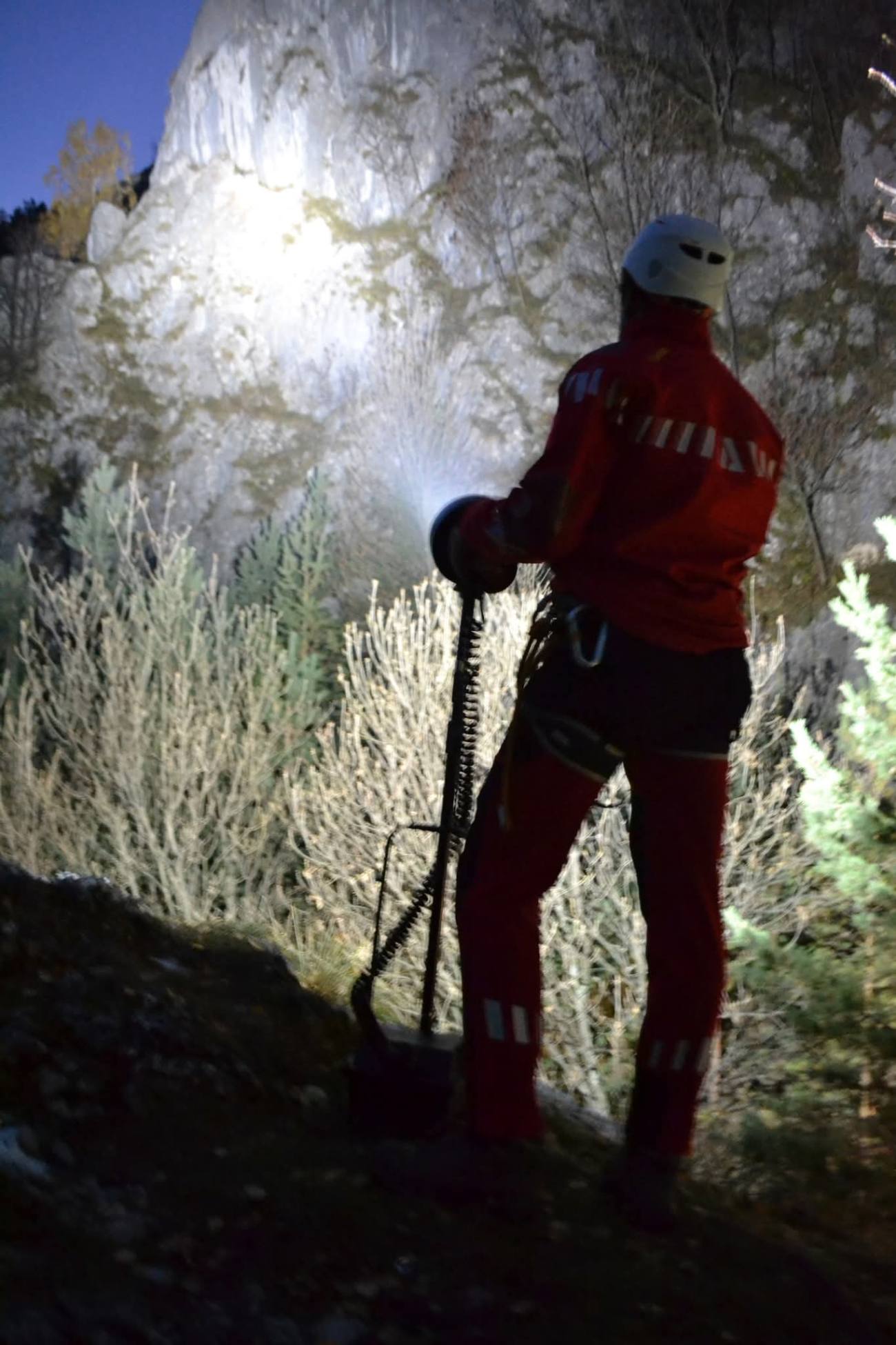 You are currently viewing Salvamontiștii fac apel la prudență în Bucegi. Se anunță vreme severă, vizibilitate redusă și risc real de avalanșă
