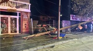 Read more about the article Accident rutier în Târgoviște! Un șofer neatent a intrat cu mașina într-un stâlp!