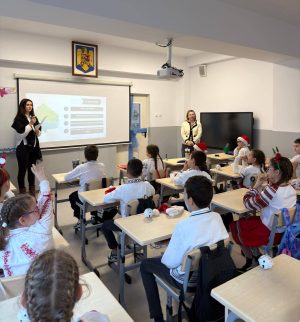 Read more about the article CCIA Dâmbovița, educație financiară prin joc și exemple practice, la Școala „Matei Basarab” din Târgoviște