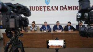 Read more about the article Investiții de peste 86,5 milioane de lei în Dâmbovița, anunțate la final de an. Iluminat public modern și rețele de apă-canal în 25 de localități