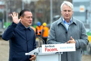Read more about the article Eugen Teodorovici s-a retras din cursa pentru Primăria Capitalei și îl susţine pe Daniel Băluţă