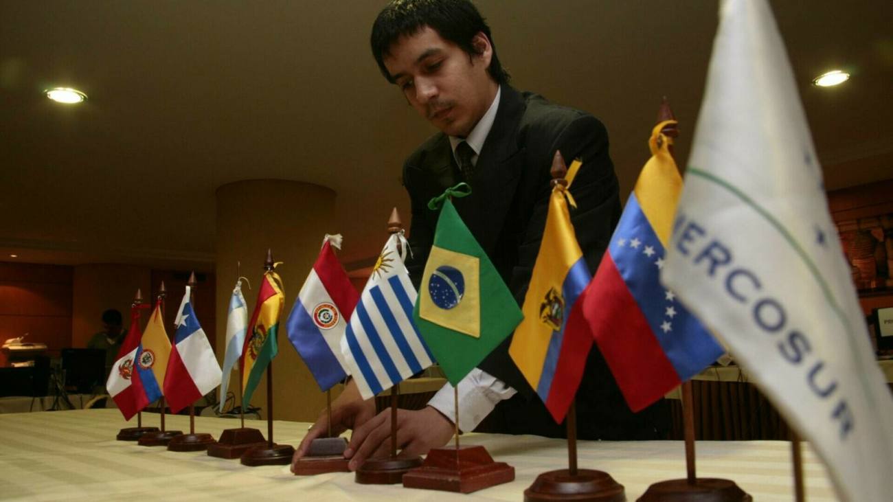 You are currently viewing Astăzi se semnează acordul comercial UE-Mercosur, în Paraguay