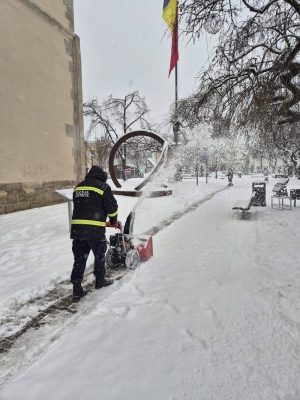 Read more about the article Primăria municipiului Bistriţa, amendată pentru deszăpezirea deficitară a străzilor în timpul ninsorilor din ultimele zile 