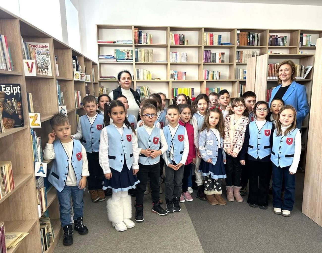 You are currently viewing Ziua Culturii Naționale sărbătorită la Filiala pentru copii a Bibliotecii Județene Dâmbovița