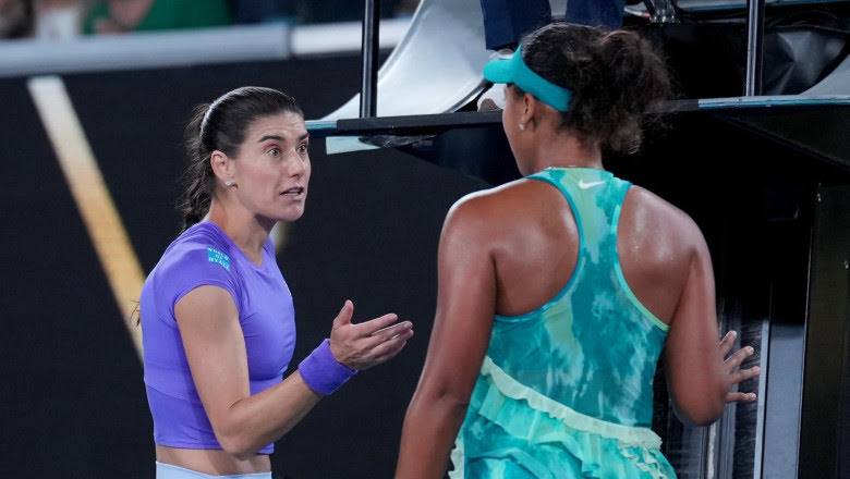 You are currently viewing Sorana Cîrstea încheie ultimul său Australian Open cu o înfrângere și un moment tensionat la fileu