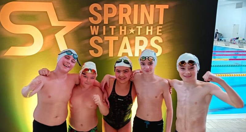 You are currently viewing Patru înotători de la CS Târgoviște, la Sprint With The Stars, alături de nume mari ale natației mondiale. Ștefania Șomu a reușit calificarea în finala probei de 50 m craul