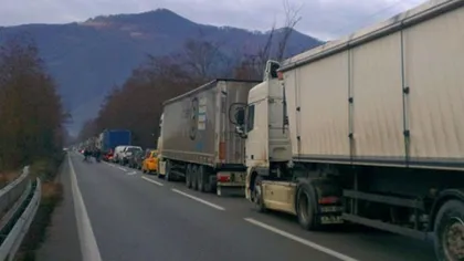 You are currently viewing Restricții de circulație de Paște pentru camioane pe Autostrada Soarelui şi alte drumuri naționale