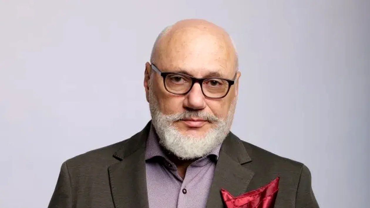 You are currently viewing Medicul Cristian Andrei, dus la audieri în cătușe, flancat de polițiști