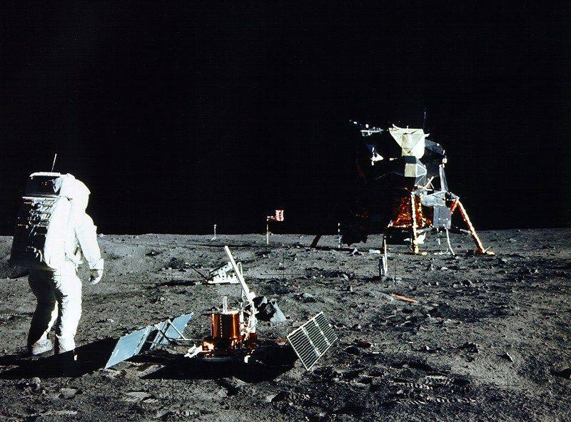You are currently viewing NASA pregătește cea mai puternică rachetă a sa pentru un zbor în jurul Lunii