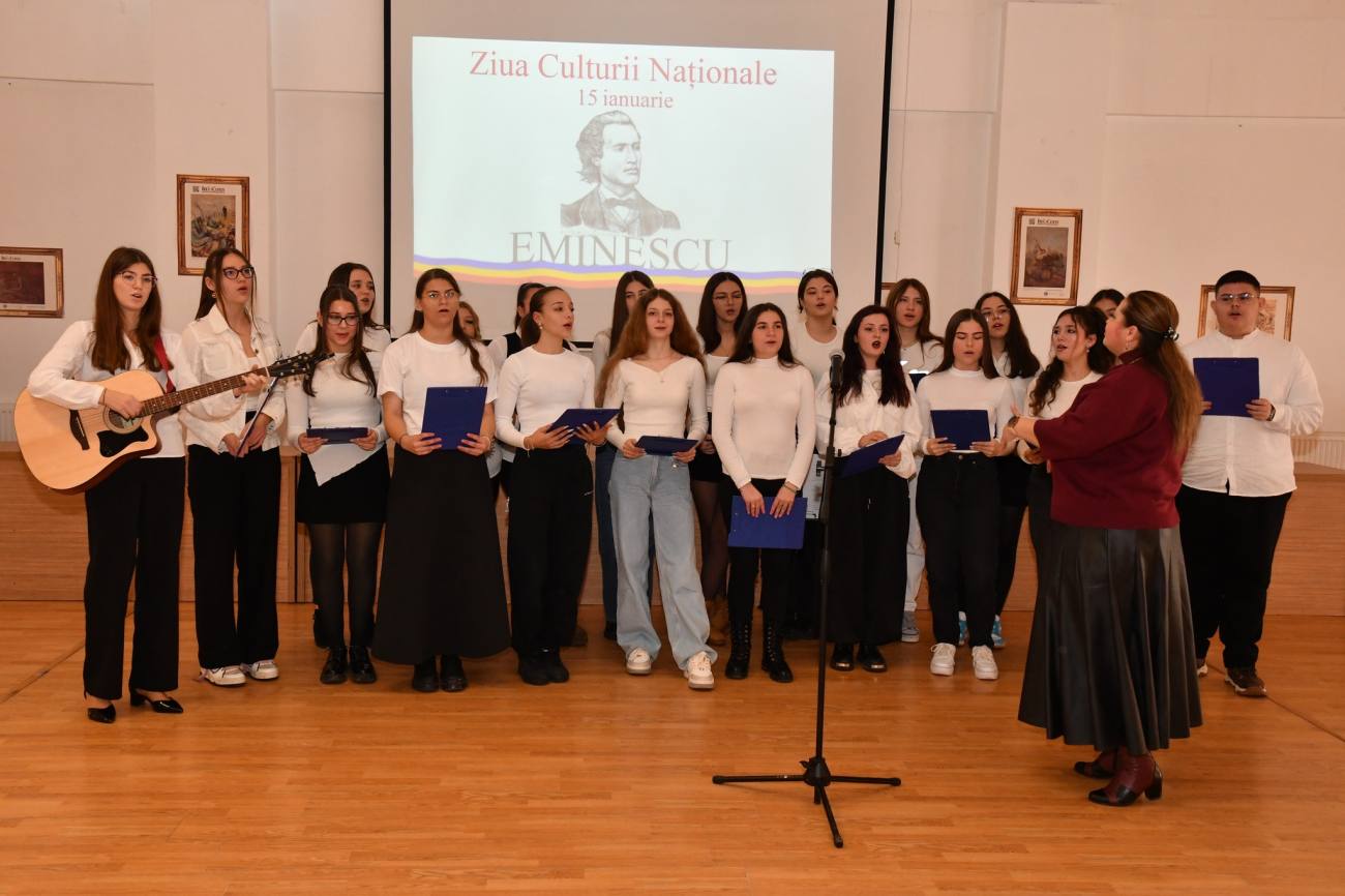 You are currently viewing Poetul Mihai Eminescu, omagiat la Răcari, printr-un eveniment emoționant 