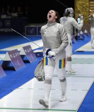 Read more about the article Sportiva Amalia Covaliu, medaliată cu argint la Campionatele Europene de Scrimă pentru juniori