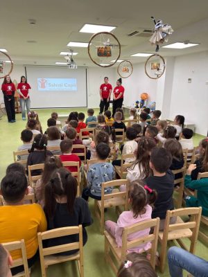 Read more about the article Activitate de prevenire a bullyingului la Grădinița „Prichindel” din Pucioasa, cu voluntarii Salvați Copiii