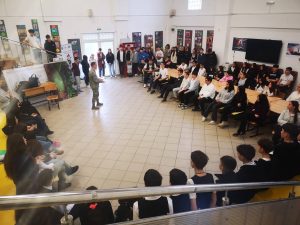 Read more about the article Elevi din Târgoviște, informați despre opțiunea unui liceu militar