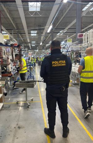 Read more about the article Polițiștii de penitenciar, în misiune la punctele de lucru exterioare ale unității de detenție din Găești