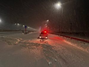 Read more about the article Autostrada A7 este ÎNCHISĂ circulației rutiere din cauza condițiilor meteo