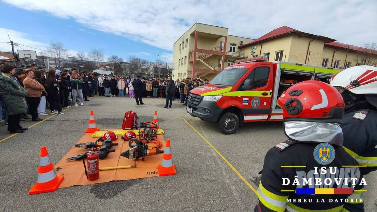 You are currently viewing Lecții deschise și exerciții de evacuare la Titu, în cadrul Săptămânii Protecției Civile
