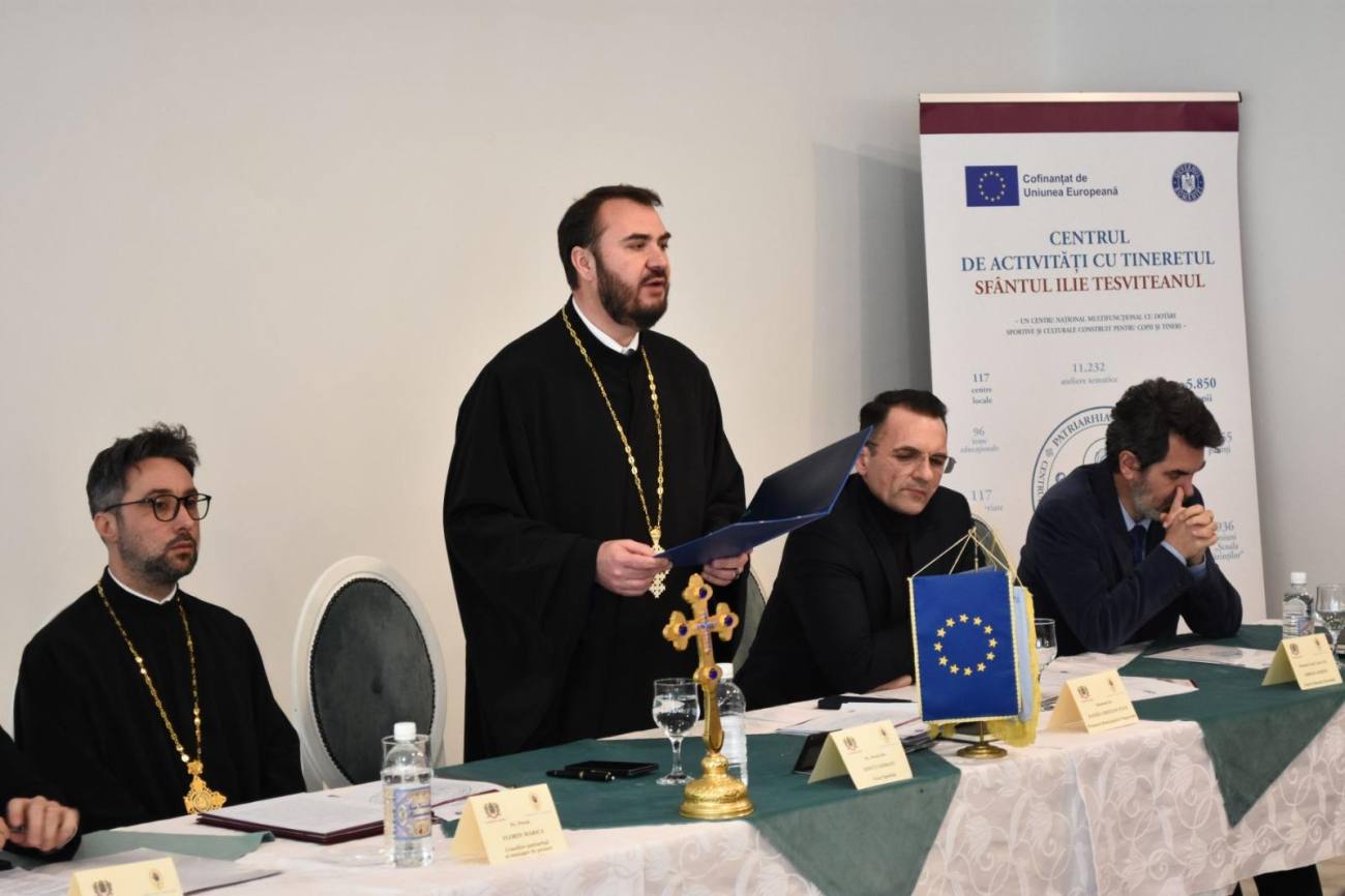 You are currently viewing VIDEO – ÎN ARHIEPISCOPIA TÂRGOVIȘTEI A FOST LANSAT PROIECTUL NAȚIONAL – CENTRUL DE ACTIVITĂȚI CU TINERETUL „SFÂNTUL ILIE TESVITEANUL” AL PATRIARHIEI ROMÂNE