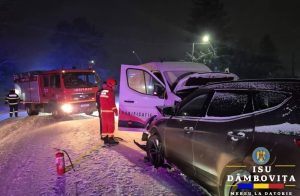 Read more about the article ACCIDENT RUTIER ÎN MUNICIPIUL MORENI! O ȘOFERIȚĂ ȘI O PASAGERĂ AU FOST RĂNITE!