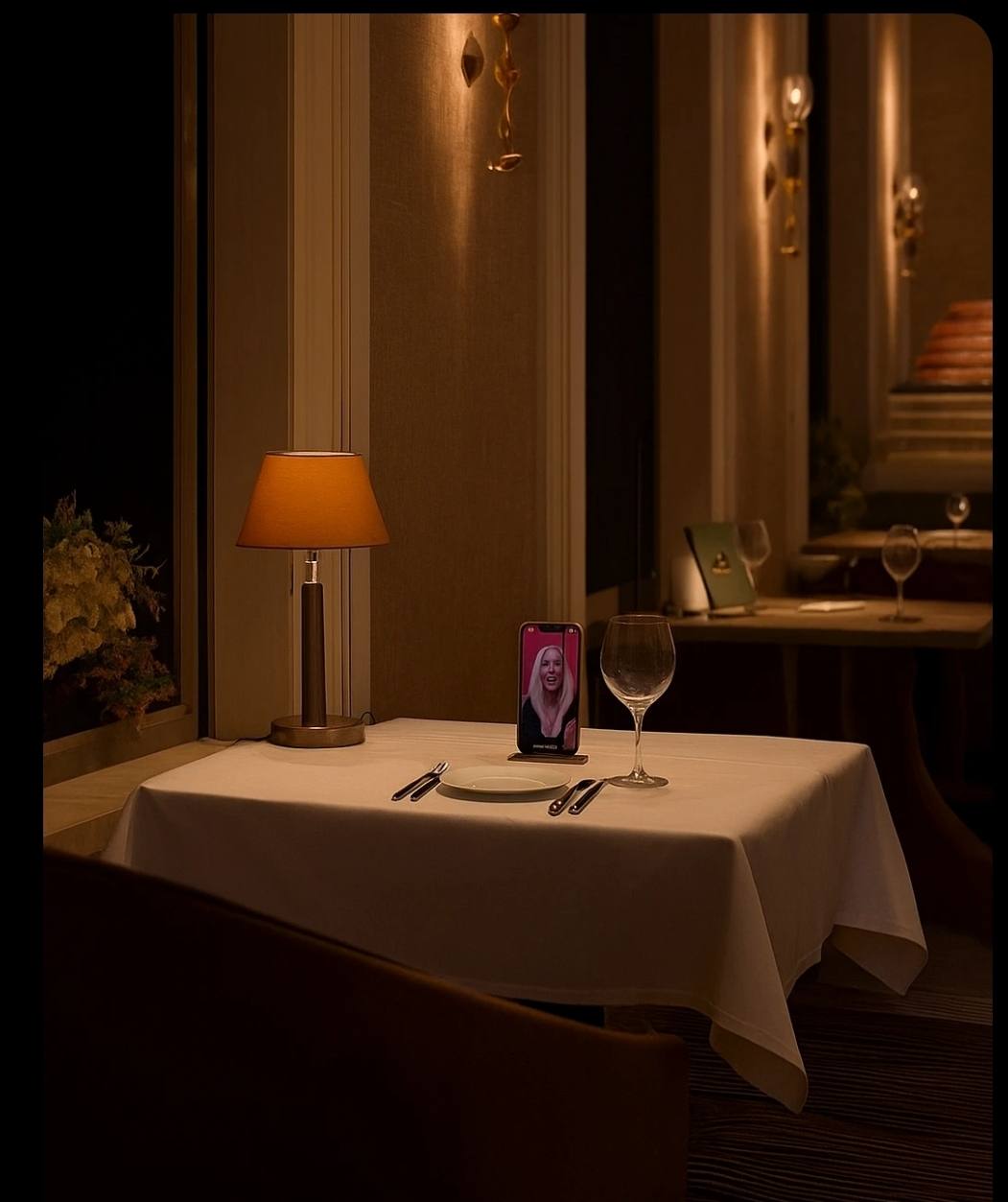 You are currently viewing EVA Café, primul spațiu offline unde oamenii își pot scoate partenerii cu inteligență artificială la o întâlnire reală