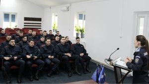 Read more about the article 19 viitori subofițeri jandarmi în practică la Jandarmeria Dâmboviţa