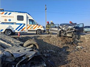 Read more about the article Accident rutier în afara localității Nisipurile! Două mașini au intrat în coliziune!