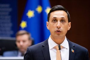 Read more about the article Fostul europarlamentar Vlad Gheorghe, numit consilier onorific al lui Bolojan