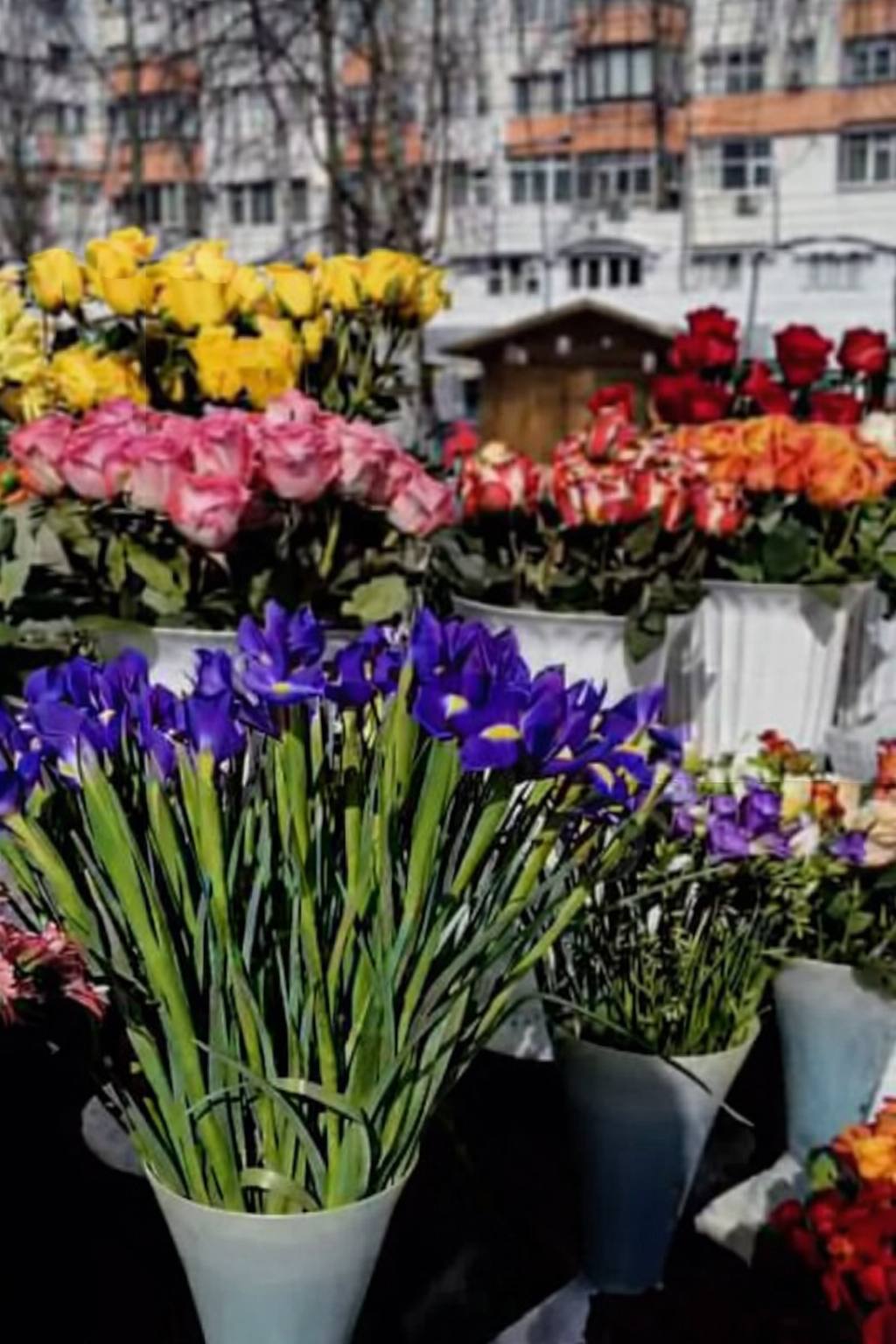 You are currently viewing Târgul Mărțișorului s-a deschis în Piața Mihai Viteazul din Târgoviște